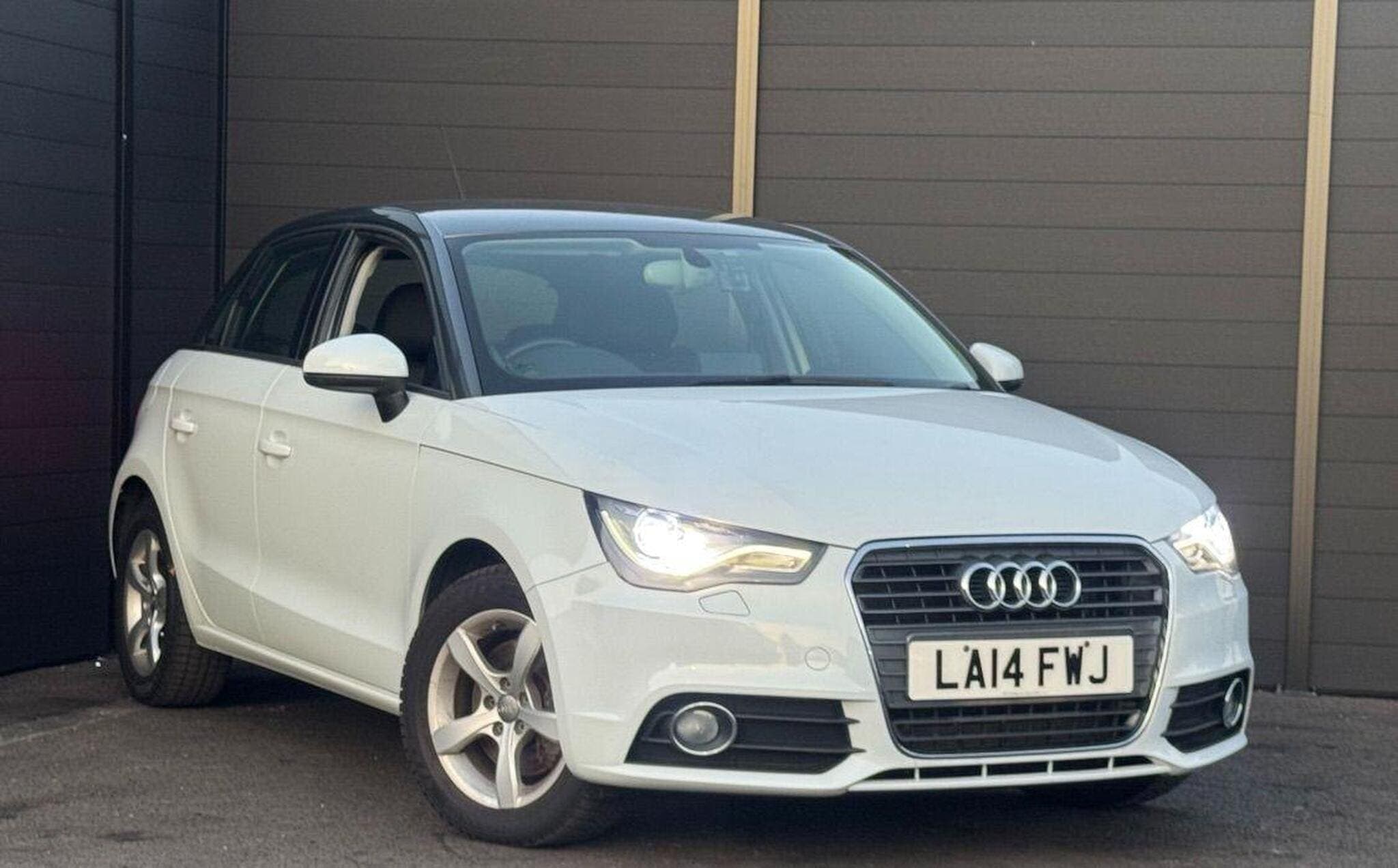 2014 Audi A1 1.4 TFSI Sport Sportback S, view 1