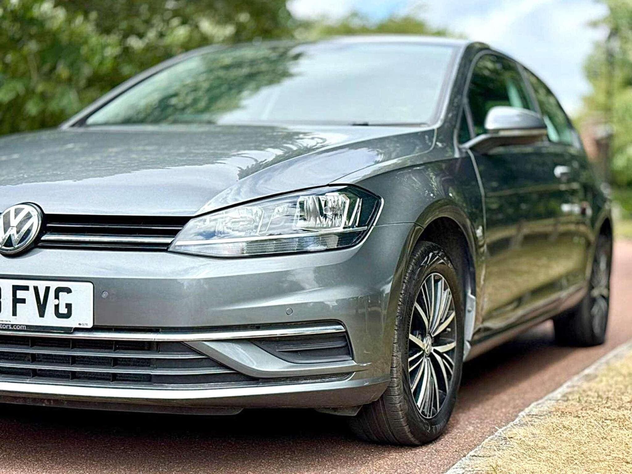2018 Volkswagen Golf 1.0 TSI SE Euro 6, view