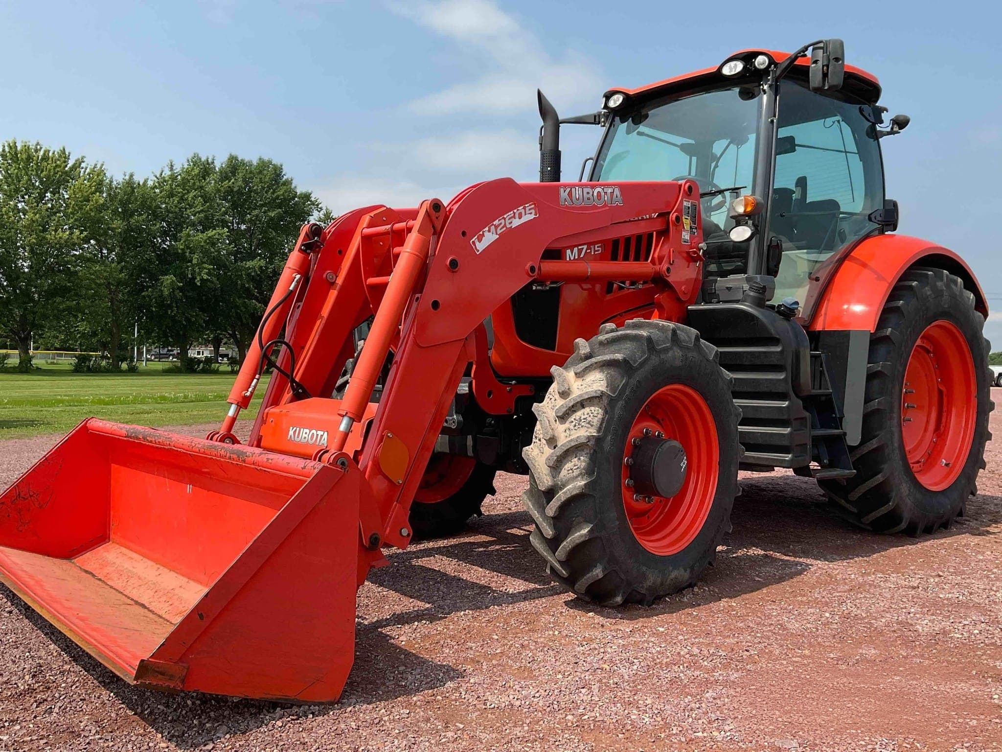 2018 Kubota M7-151 MFWD Tractor w/Loader listing photo